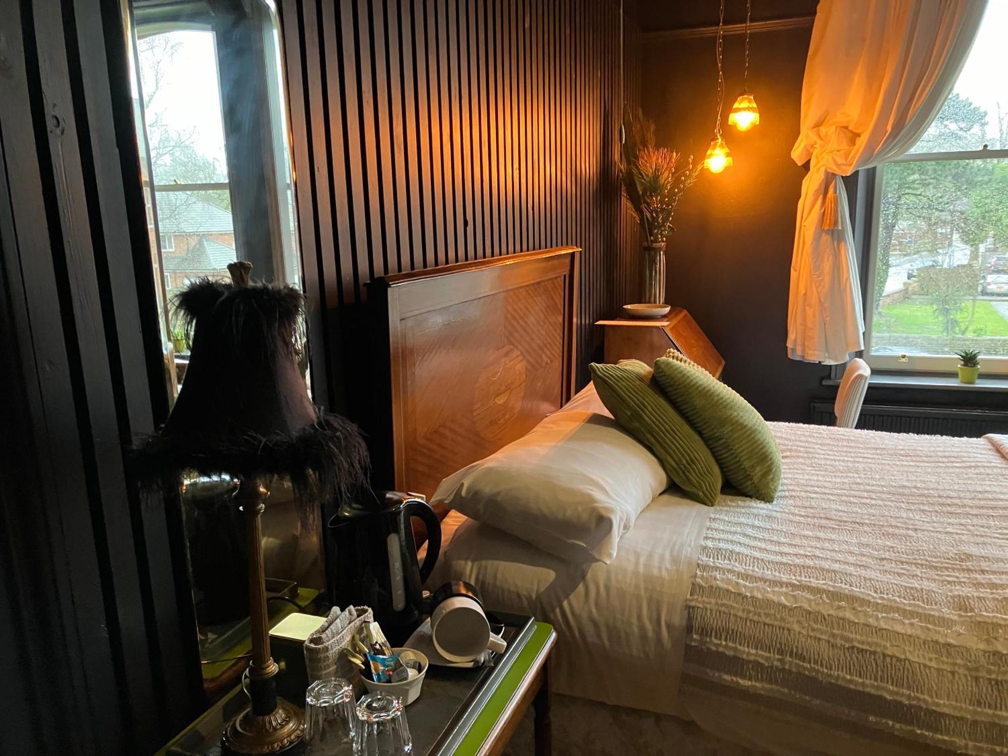 Cornerstones Guest House Sale Ngoại thất bức ảnh
