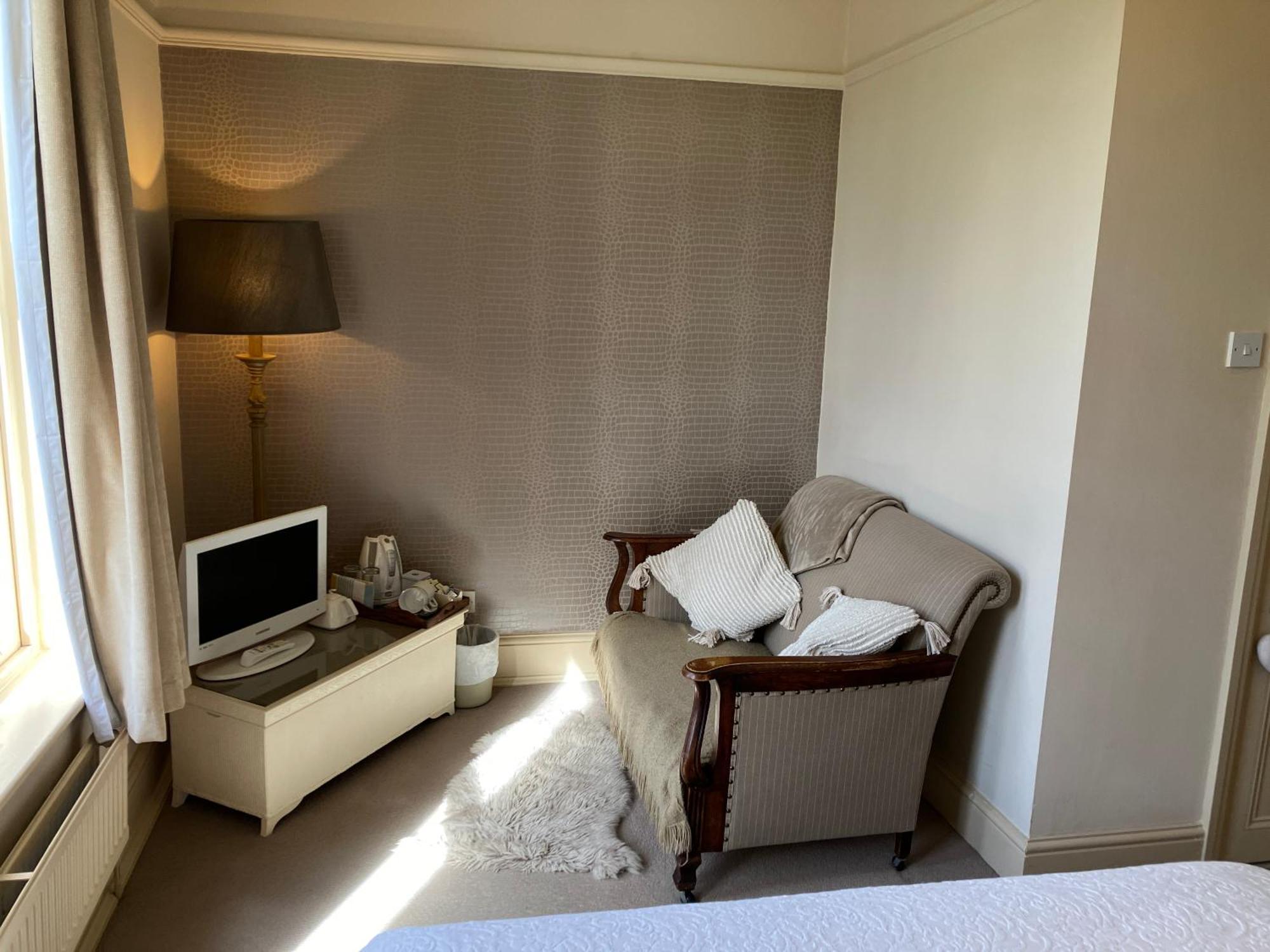 Cornerstones Guest House Sale Ngoại thất bức ảnh
