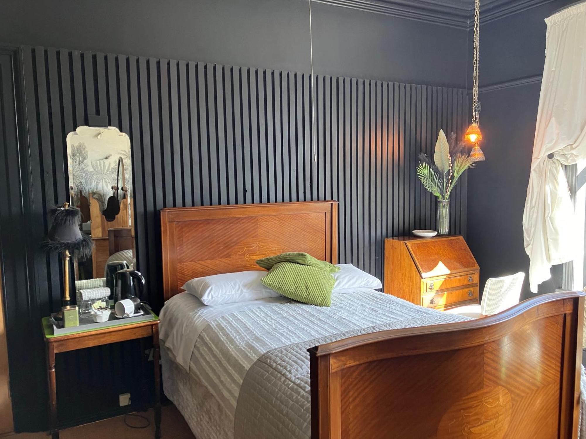 Cornerstones Guest House Sale Ngoại thất bức ảnh