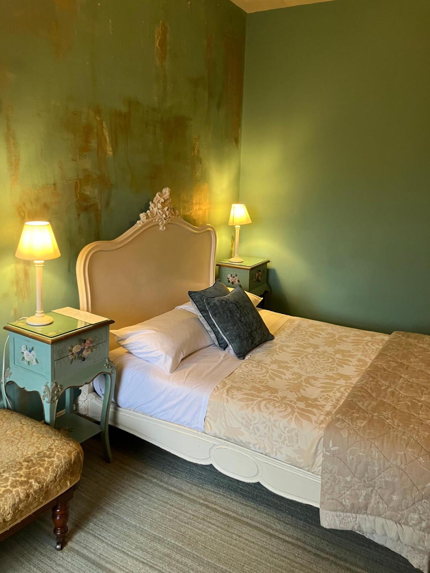 Cornerstones Guest House Sale Ngoại thất bức ảnh