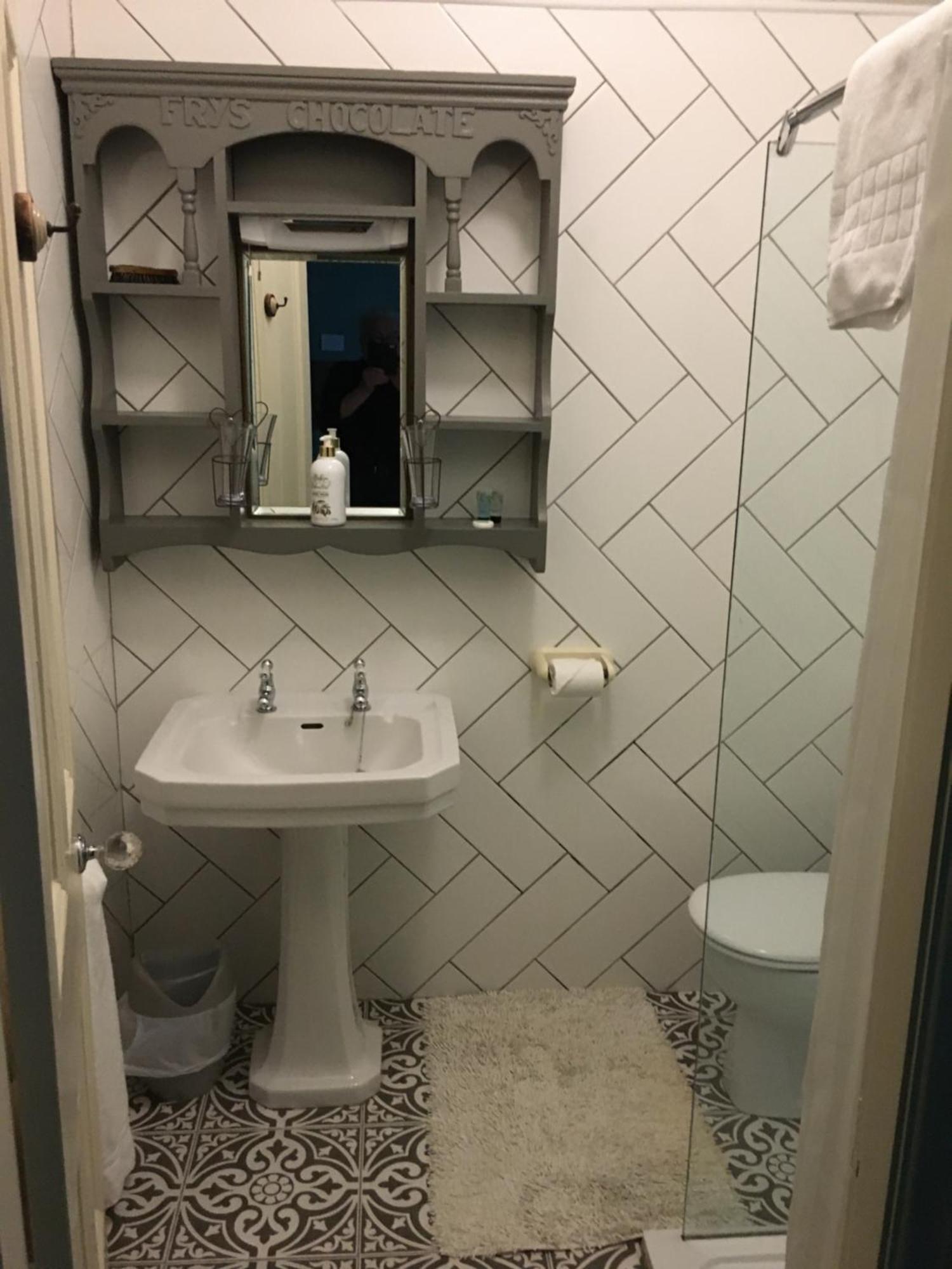 Cornerstones Guest House Sale Ngoại thất bức ảnh
